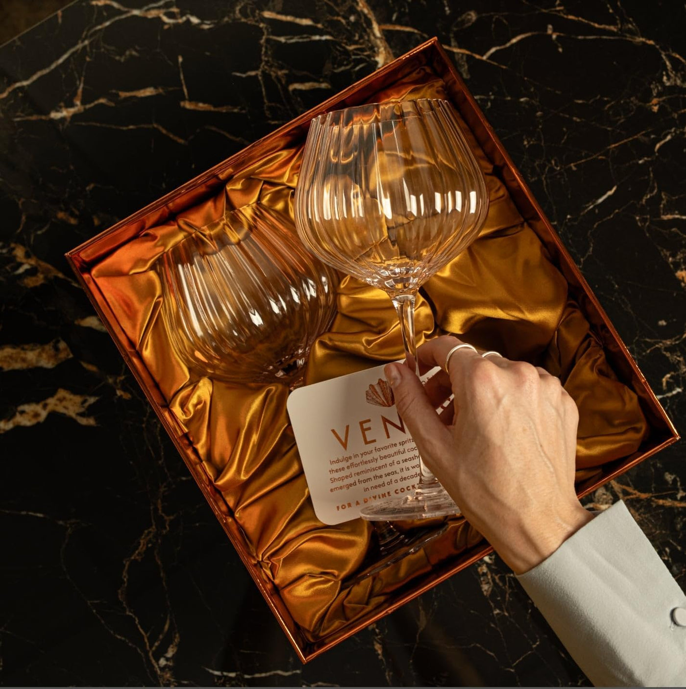 Venus Seashell Balloon Goblet Cocktail Glasses
