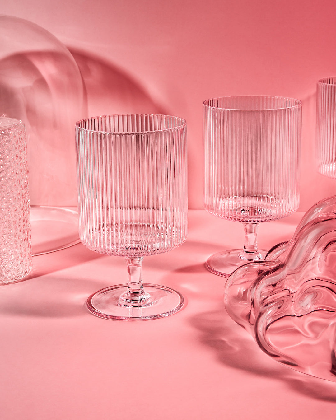 Glassique Cadeau Vintage Art Deco Ribbed Goblet Cocktail Glasses with Stem | Set of 4 | 10 oz Short Stemmed Crystal Tumblers for Drinking Classic