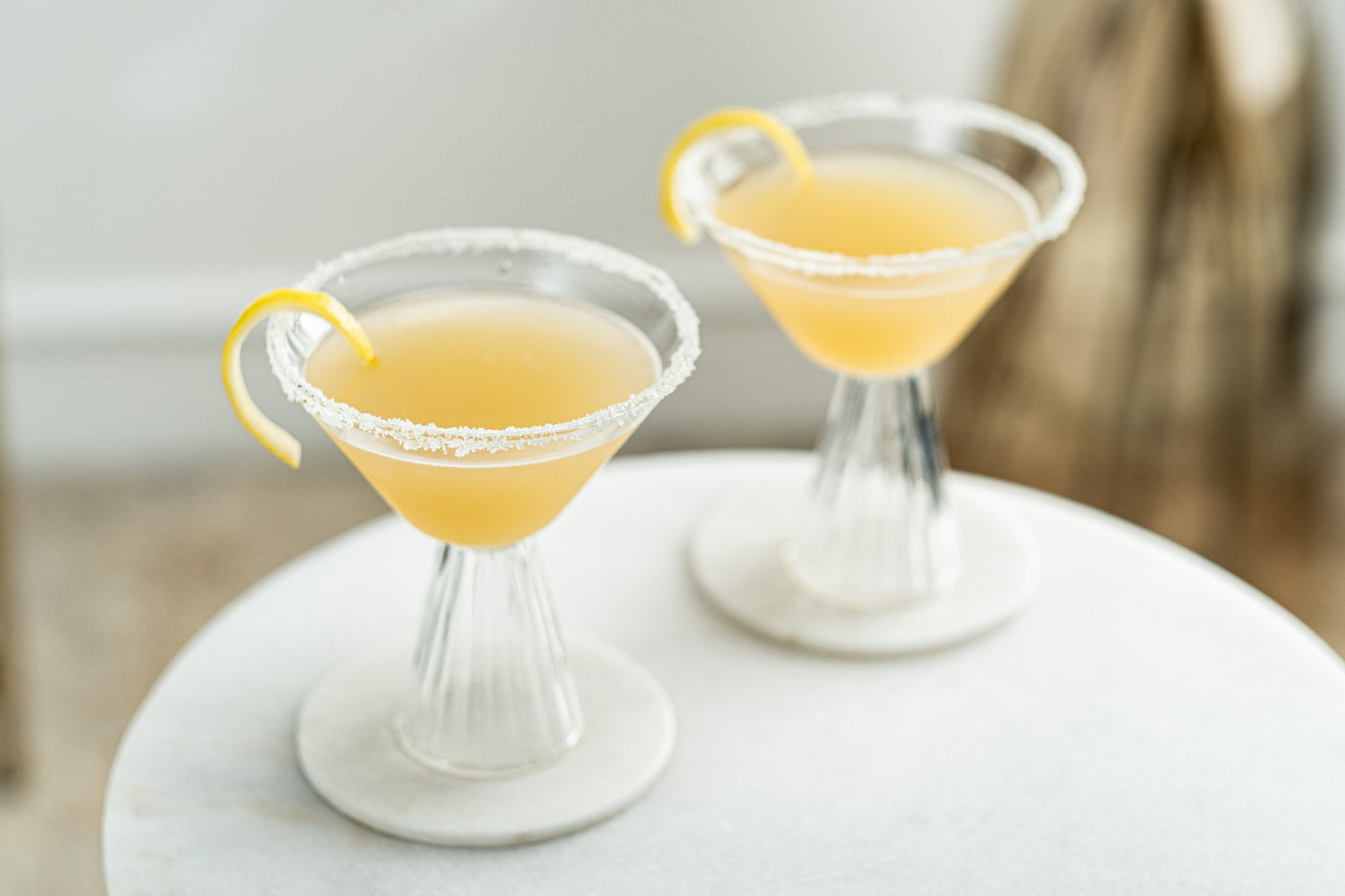 Modern Martini Cocktail Glasses Gift Set of 4 – detail of hand-polished crystal rim