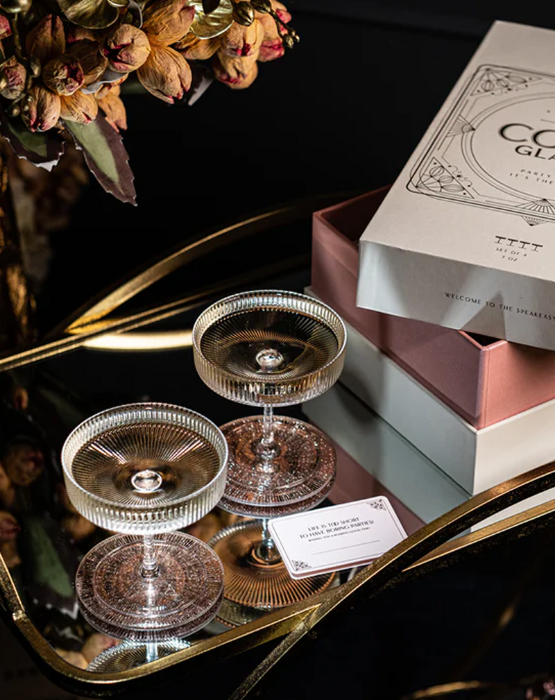 SIGNATURE GIFT BOX